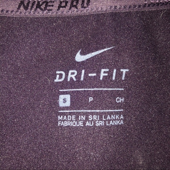 Nike DriFit Running 1/2 zip, size S - Picture 2 of 2